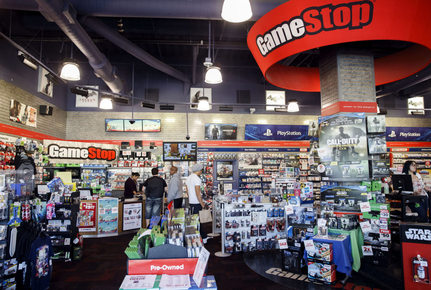 GameStop 认为自己是“必不可少的零售业”，命令员工在 COVID-19 封锁期间继续工作